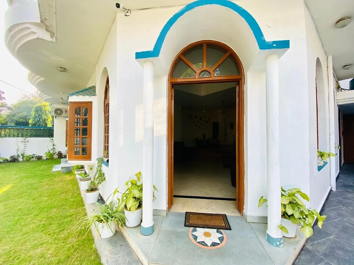 Roshani Pool Villa Gurgaon - 7Br #Privatepool #Villa #Bungalow #Garden #Staycation India