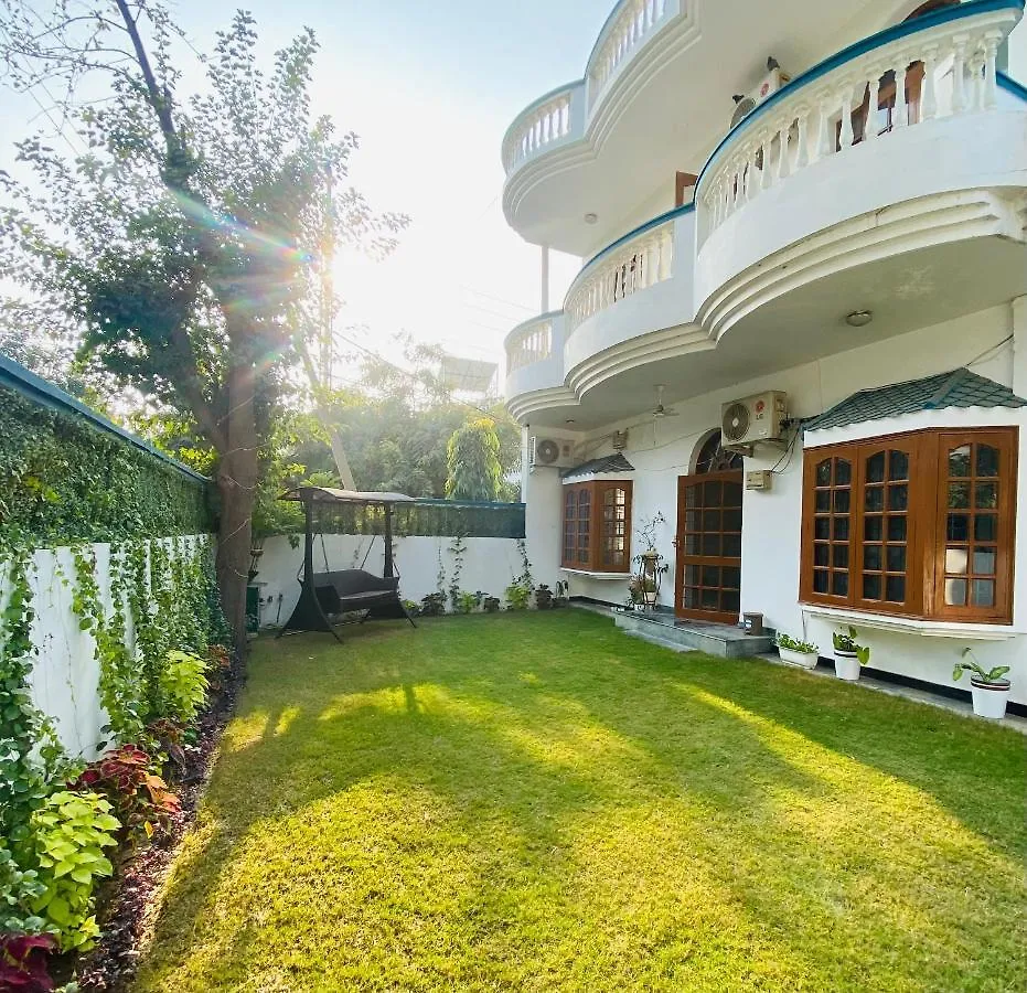 Roshani Pool Villa Gurgaon - 7Br #Privatepool #Villa #Bungalow #Garden #Staycation